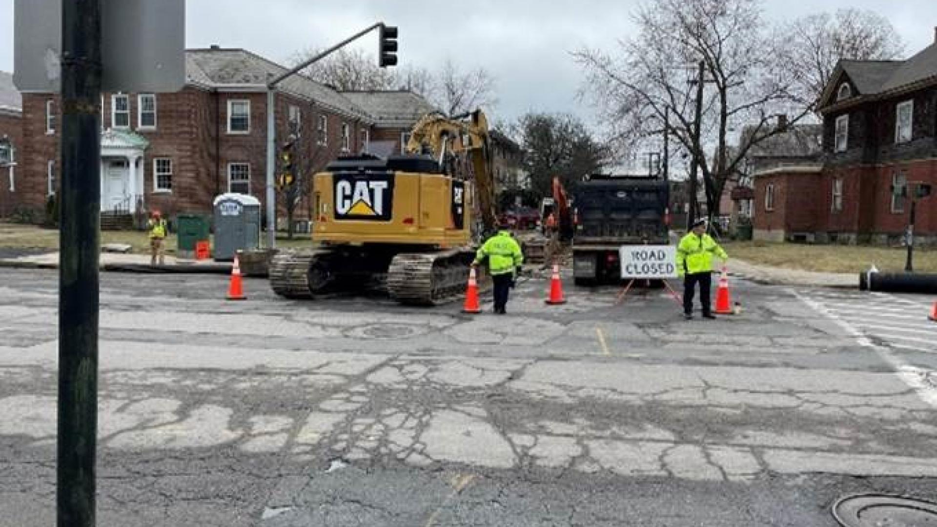 Meter 40 pipe installation on Mount Auburn Street in Watertown