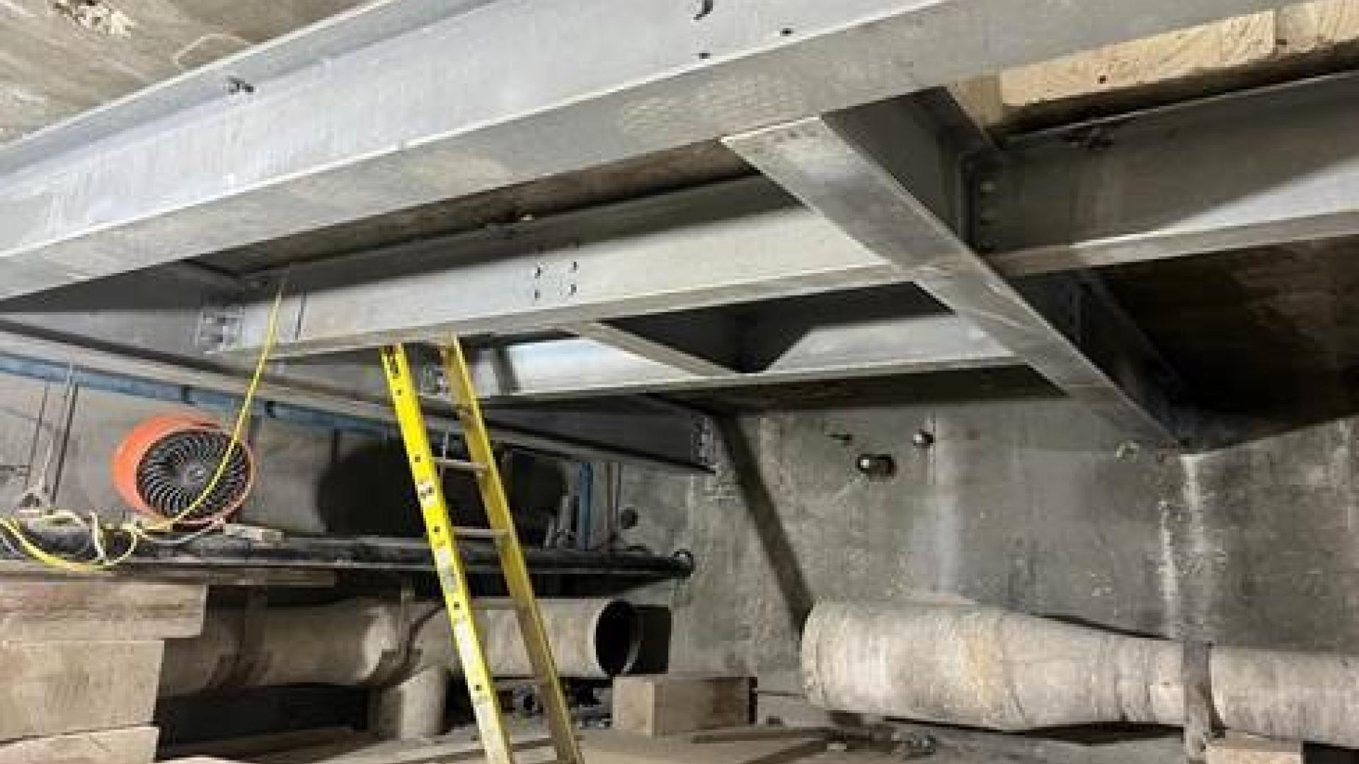 Installation of structural steel in lower screen room