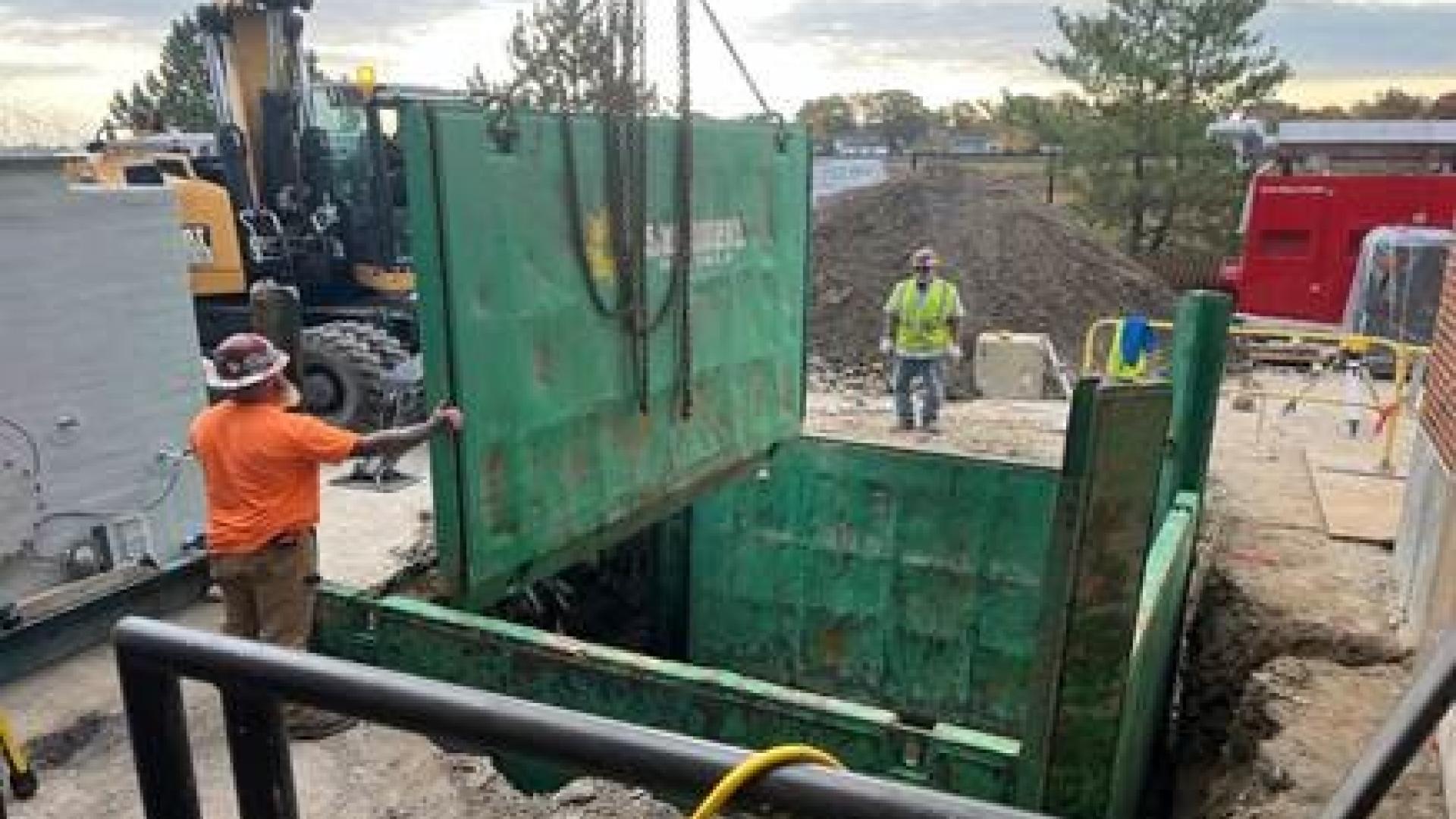 Excavation support, slide rail system