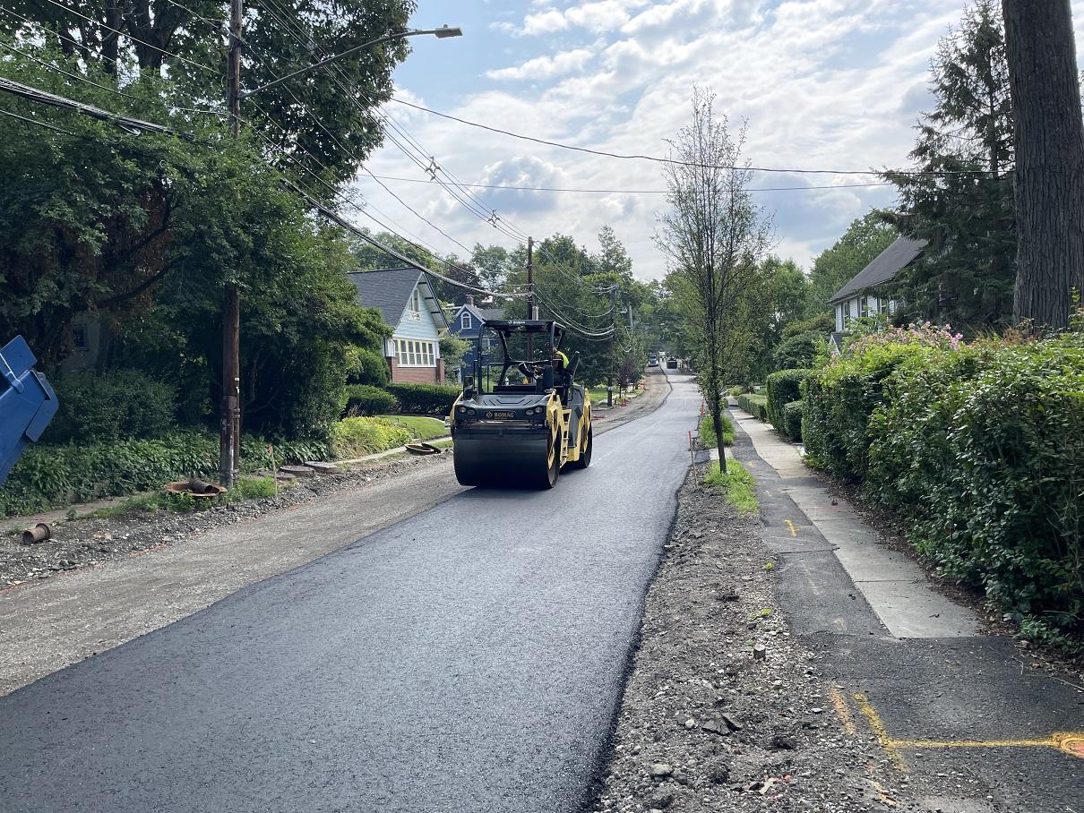 IMG_2060_Bellevue_Road_in_Watertown